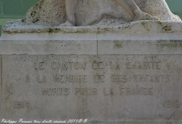 Monument aux Morts de La Charité-sur-Loire