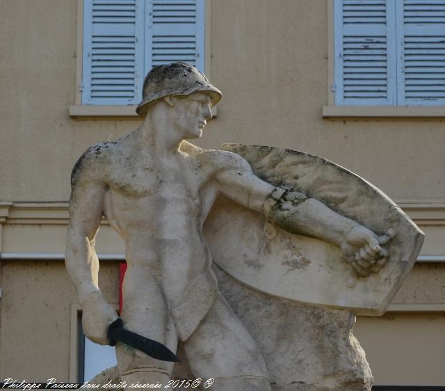 Monument aux Morts de La Charité-sur-Loire