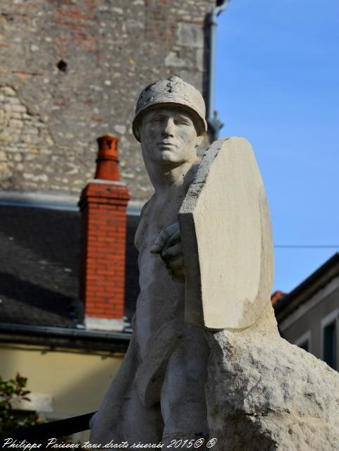 Monument aux Morts de La Charité-sur-Loire