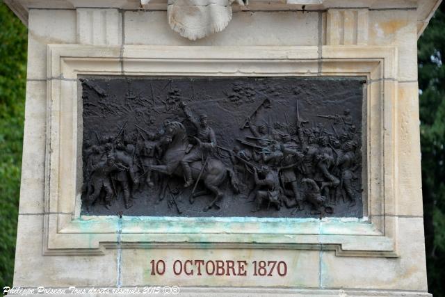 Monument commémoratif Mesves-Sur-Loire Nièvre Passion