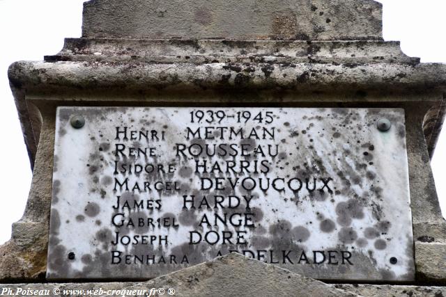 Monuments aux Morts de Montsauche Nièvre Passion