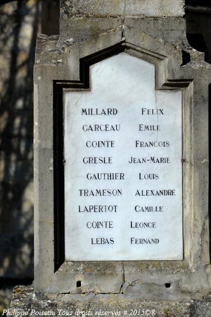 Monument aux Morts de Moraches Nièvre Passion