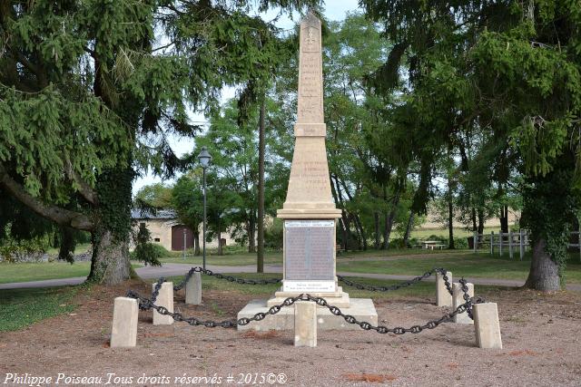 Monument aux Morts de Moussy