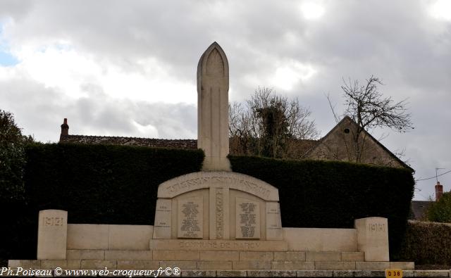 Monument aux morts de Narcy un hommage