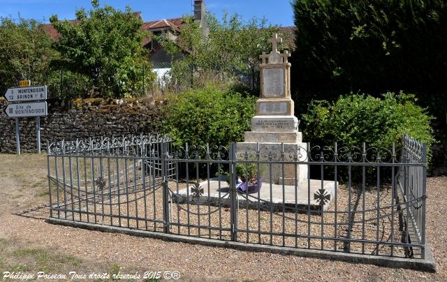 Monument aux Morts de Oulon Nièvre Passion