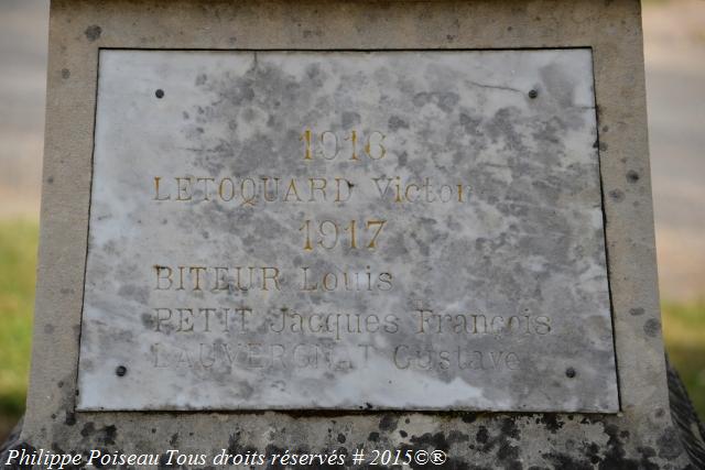 Monument aux Morts de Saint Firmin Nièvre Passion