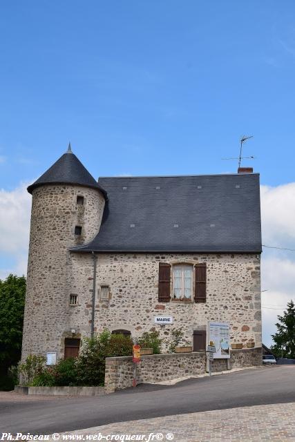 Château de Montigny en Morvan