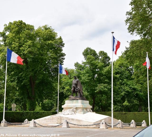 Monument aux morts de Nevers 