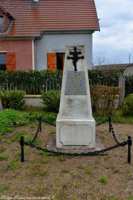 Monument aux morts d'Arriault