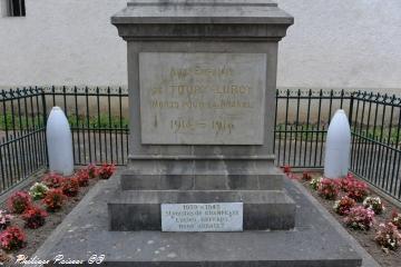 Monument aux morts de Toury Lurcy un hommage