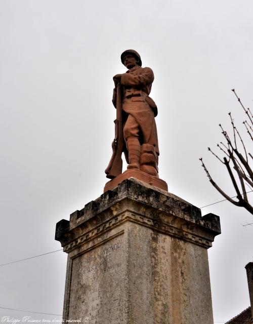 Monument aux morts de Vignol un beau patrimoine