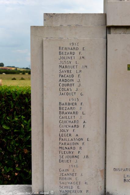 Monument aux morts de Champvert