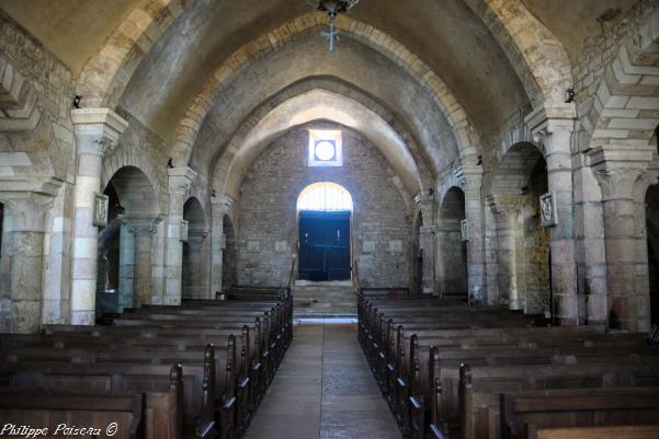 Intérieur de l’église de Metz-le-Comte un patrimoine