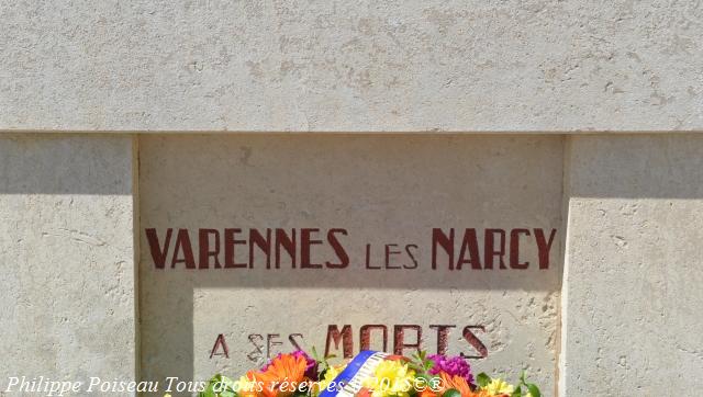 Monument aux morts de Varennes les Narcy