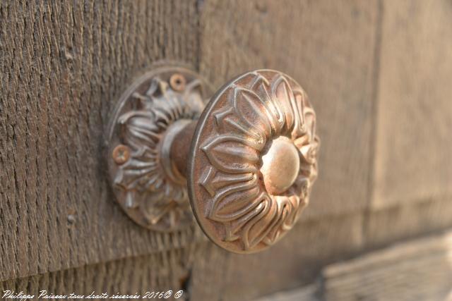 Poignées et Boutons de porte du Nivernais
