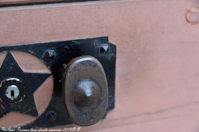 Poignées et Boutons de porte du Nivernais