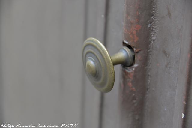Poignées et Boutons de porte du Nivernais