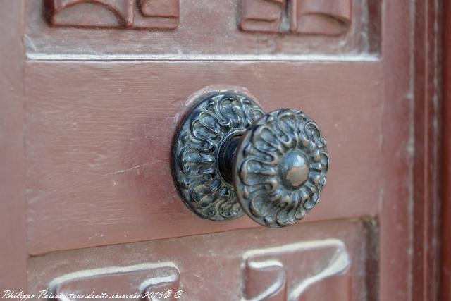 Poignées et Boutons de porte du Nivernais