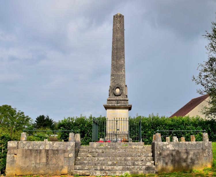 Monument aux martyrs de Clamecy un patrimoine