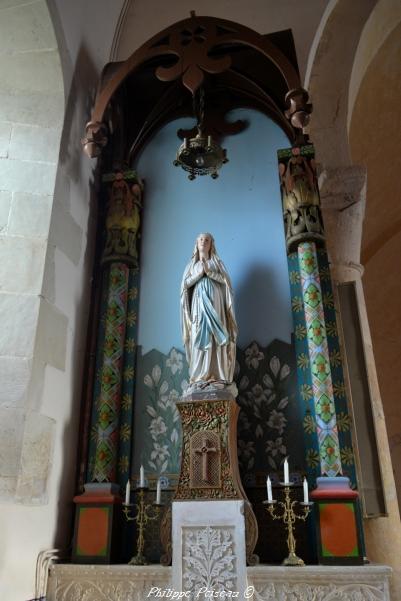 Intérieur de l'église de Pazy