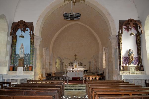 Intérieur de l'église de Pazy