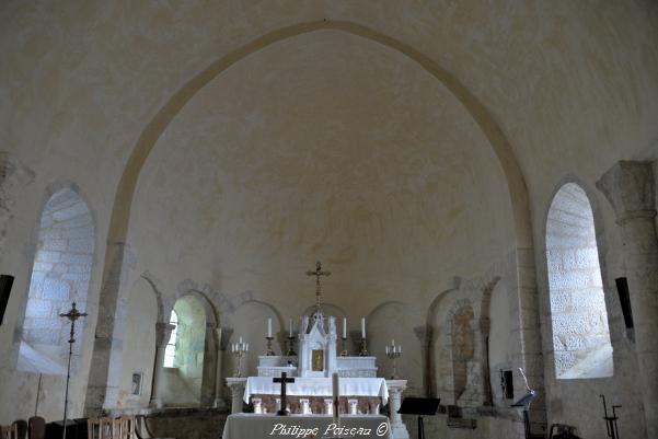 Intérieur de l'église de Pazy