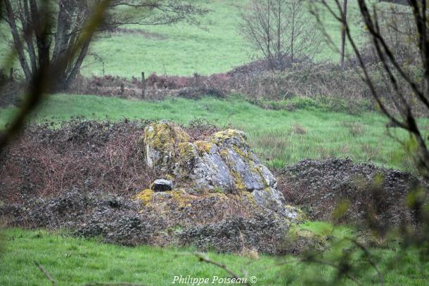 Roche de La Couche aux Femmes d'Onlay un beau patrimoine