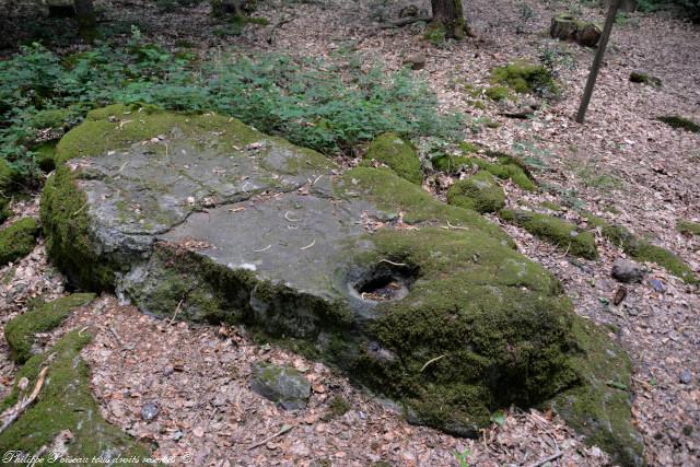 La "Pierre du Sacrifice" de Saint-Saulge