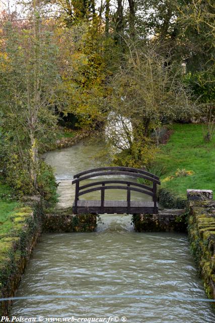 Le village Arthel Nièvre Passion