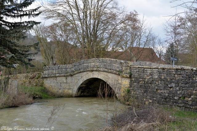 Un pont de Corvol l’Orgueilleux sur le Sauzay