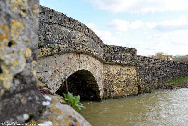 Un pont de Corvol l'Orgueilleux