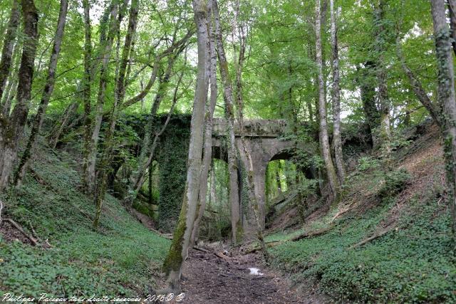 Le pont des Trois Gueules Nièvre Passion