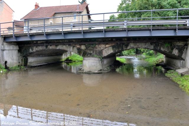 Pont de Nevers sur la Nièvre