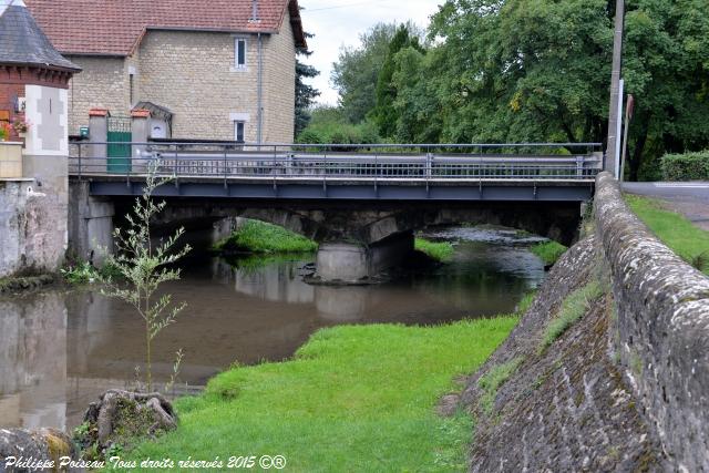 Pont de Nevers sur la Nièvre