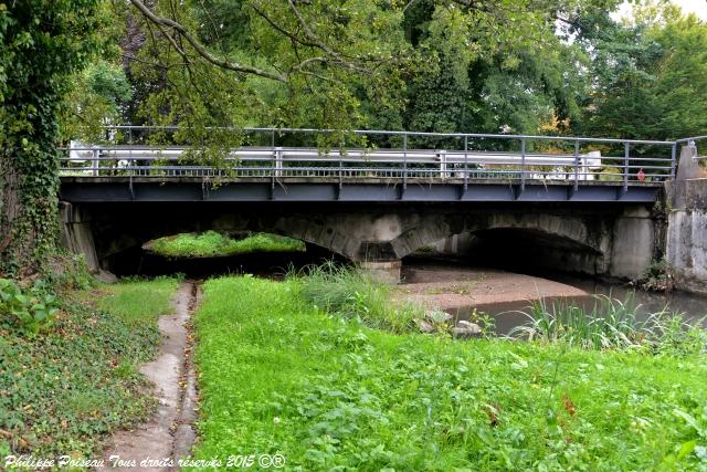 pont de nevers