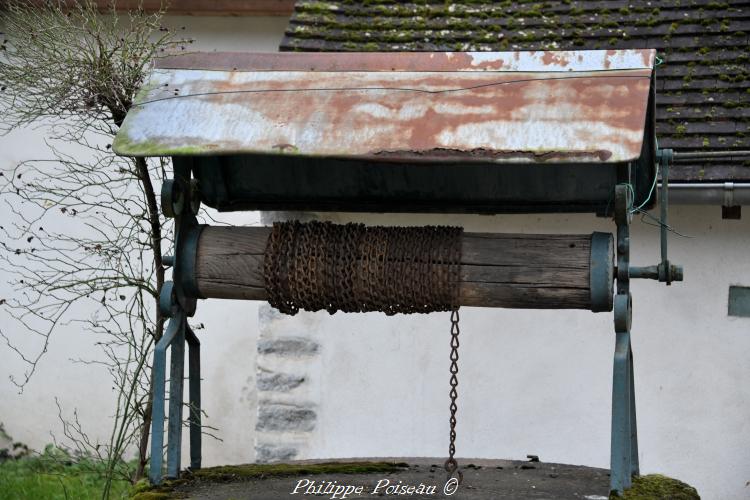 Puits de la croix de Chitry-les-Mines