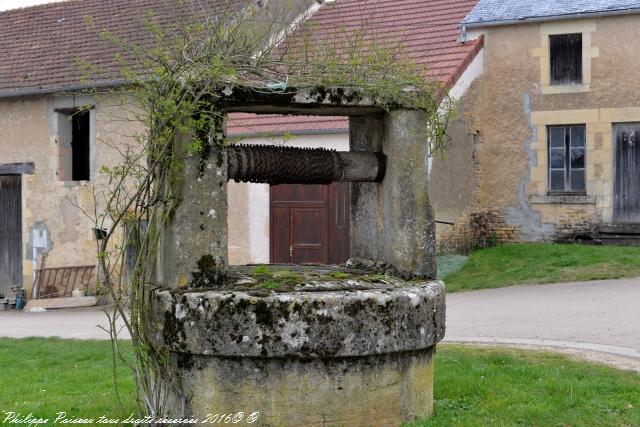 Puits du village de Vignol