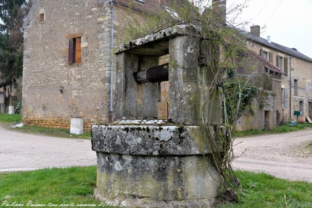 Puits du village de Vignol un patrimoine vernaculaire