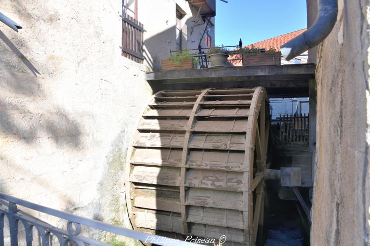 La roue du Moulin de Maupertuis un beau patrimoine