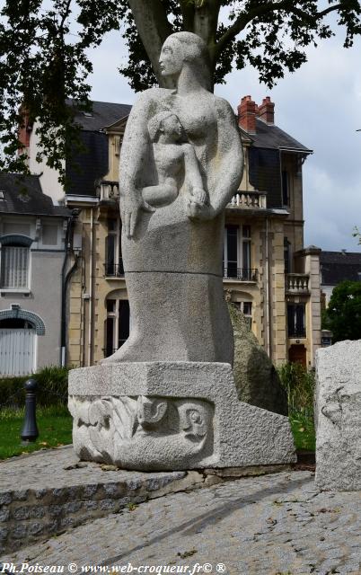 Square de la résistance de Nevers un hommage