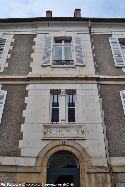 sous préfecture chateau chinon