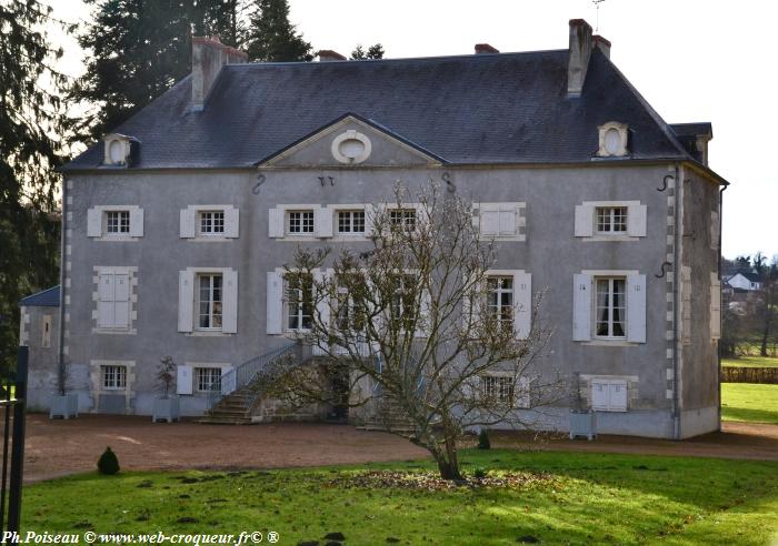 Château de Saint-Martin d’Heuille un beau patrimoine