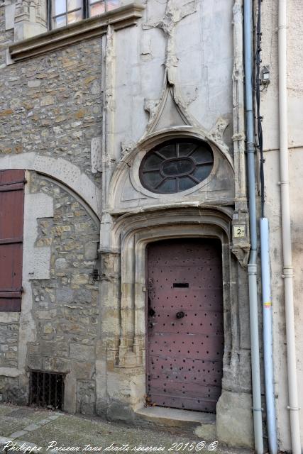Maison ancienne de Saint Pierre Le Moutier Nièvre Passion