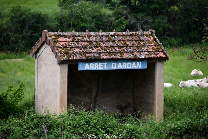 Arrêt du Tacot de la commune d'Ardan