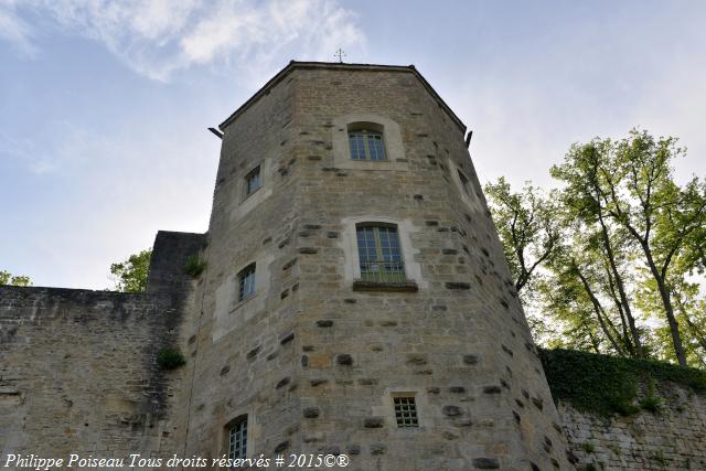 Château de Montbard Nièvre Passion