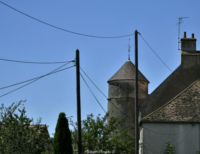 Ancienne maison forte de Cervon