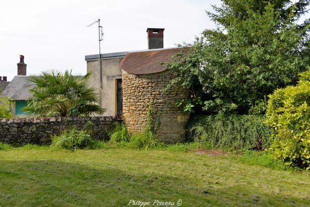 Tour de Montigny aux Amognes