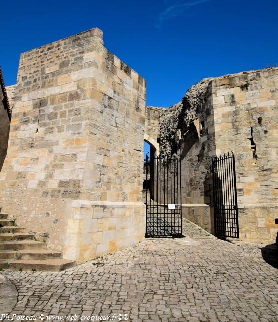 Les Tours de Moulins Engilbert Nièvre Passion