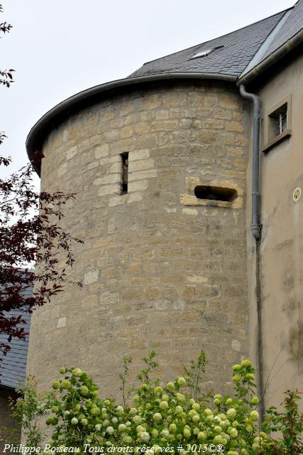 Tour de l'ancien Château de Prémery