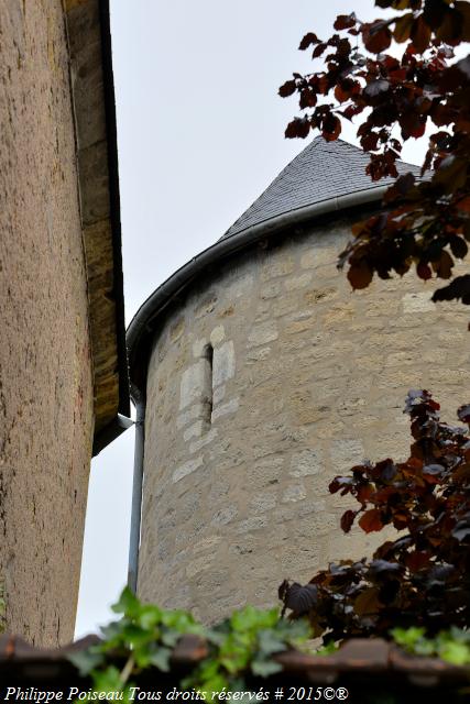 Tour de l'ancien Château de Prémery